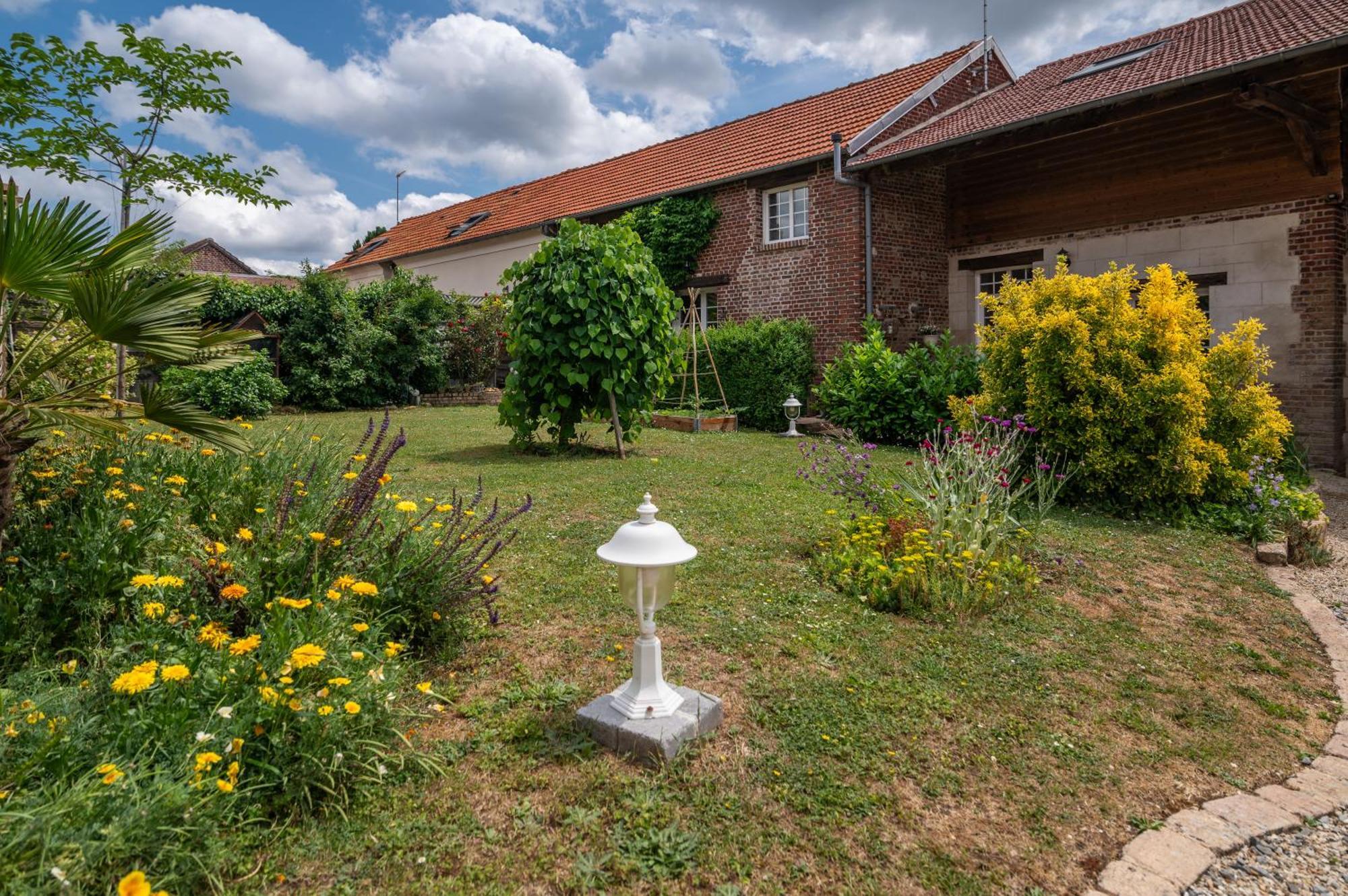 Gite Cosy Green Chevincourt ภายนอก รูปภาพ